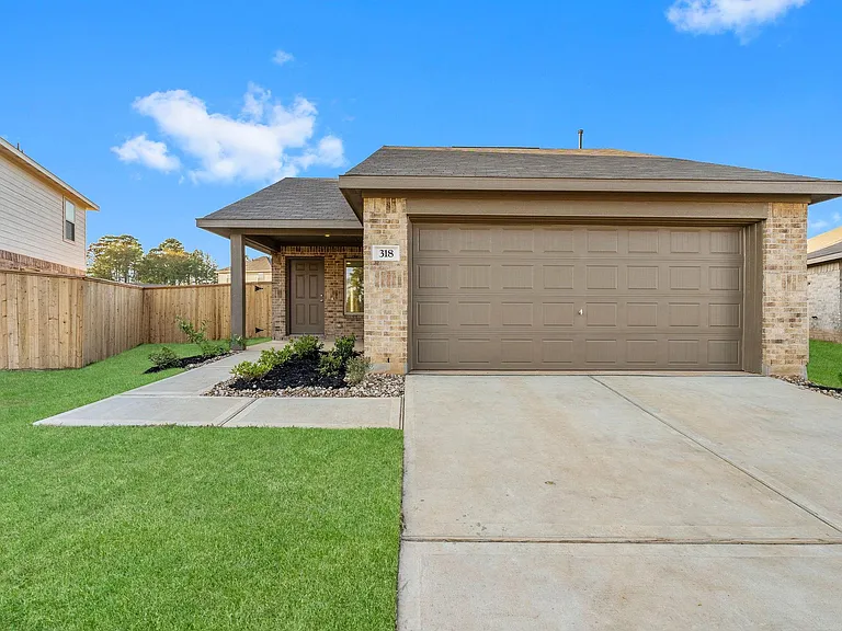 318 Harbor Bend Ct — Photo 1