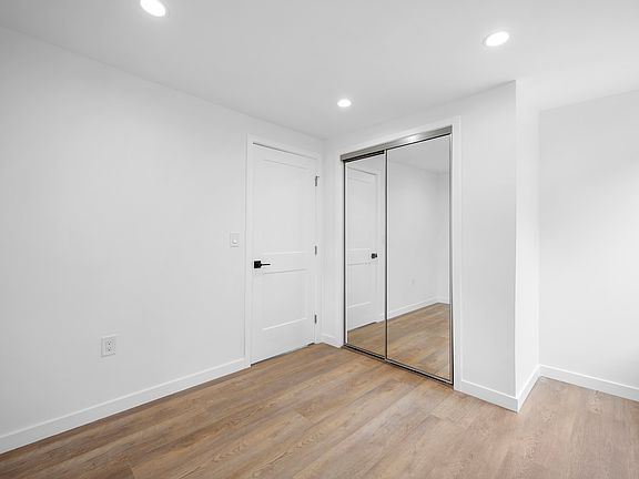 4th image of 310 W Cedar Ave