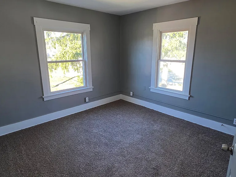 43 E Auburndale Ave — Photo 25