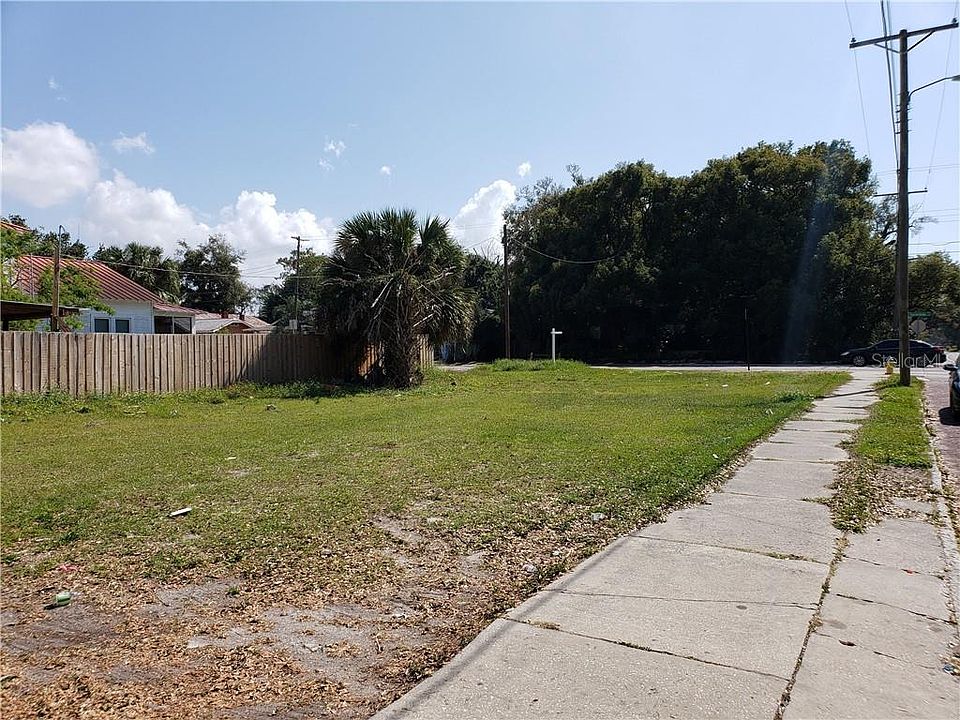 2nd image of 502 E Floribraska Ave