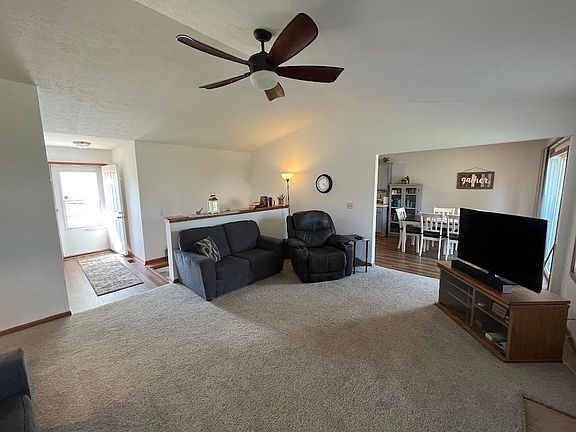 4th image of 3229 Citadel Dr