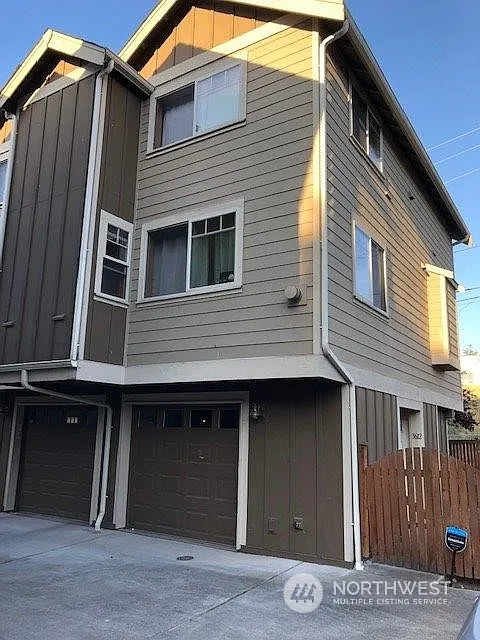 3612 35th Avenue S photo 1