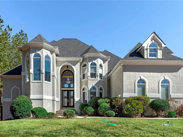 170 Longcreek Dr, Fayetteville, GA 30214