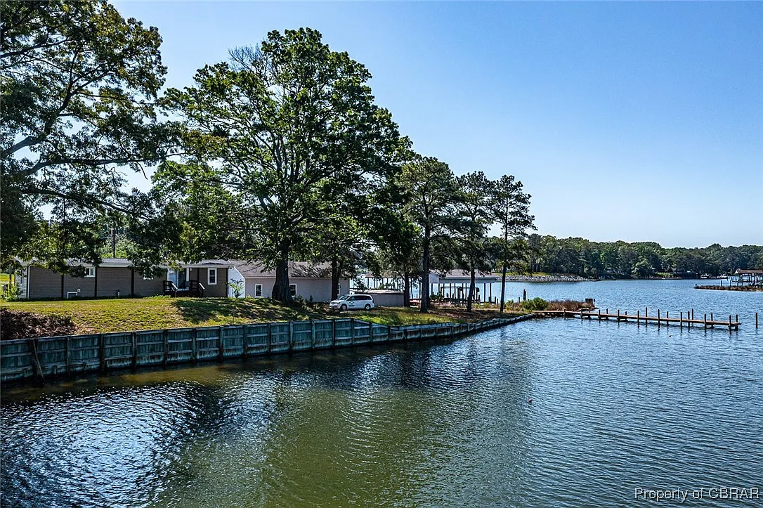 750 Sweet Hall Dr photo 1