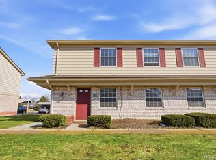 138 Princeton Dr, South Lyon, MI 48178