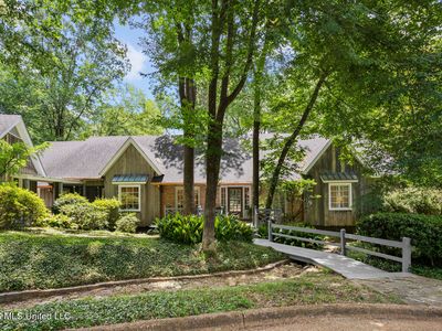 12 E Hill Dr, Jackson, MS, 39216