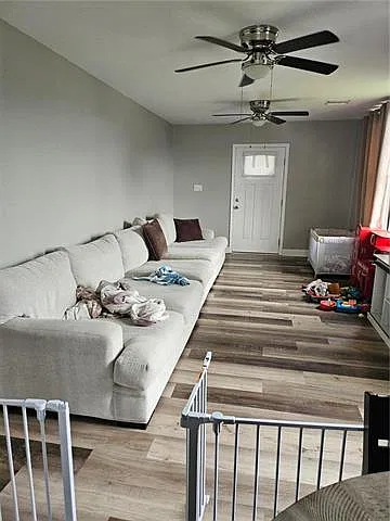 4 bed, 2.0 bath, 1460 sqft, $1,800 — Photo 2