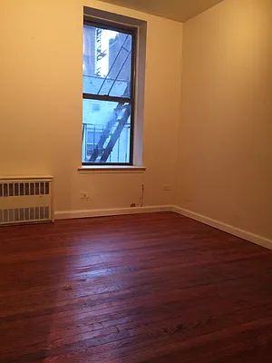 Rented by Metro Realty NY Inc | media 21