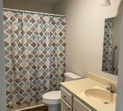 5th image of 211 W Judd St #211