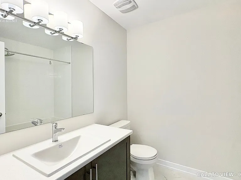 535 Oldenburg Ave — Photo 17