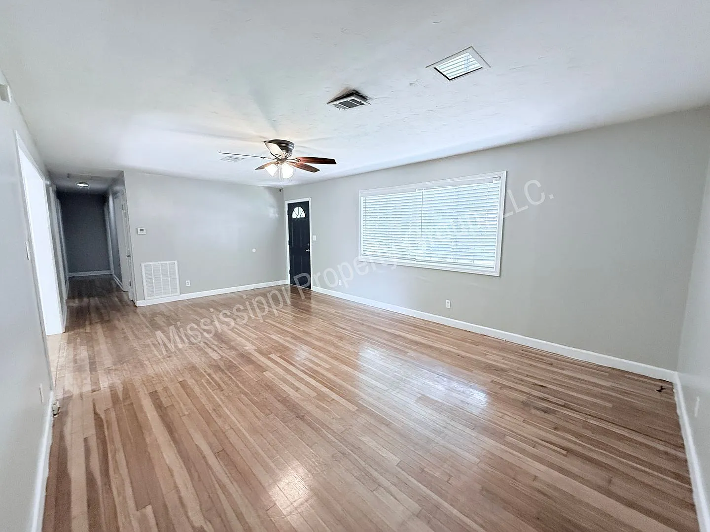 3BR/2BA For Rent — Photo 3
