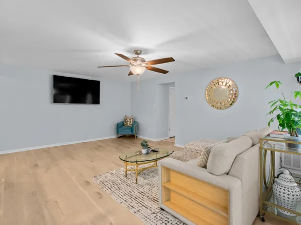 730 Southern Hills Dr, Arnold, MD 21012