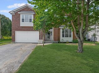 5610 Heartland Ct, Carpentersville, IL 60110