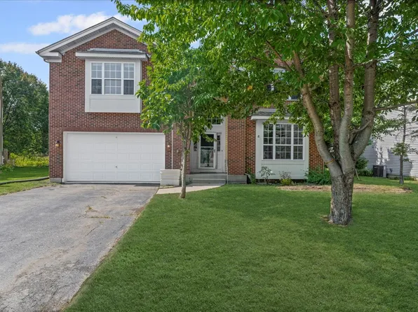 5610 Heartland Ct, Carpentersville, IL 60110