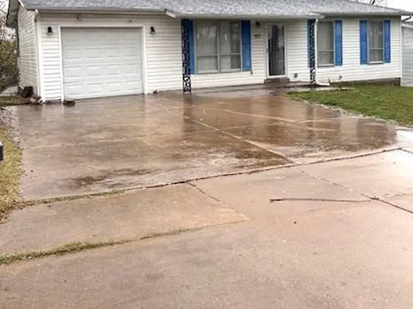 813 Old State Rd S, Pevely, MO 63070