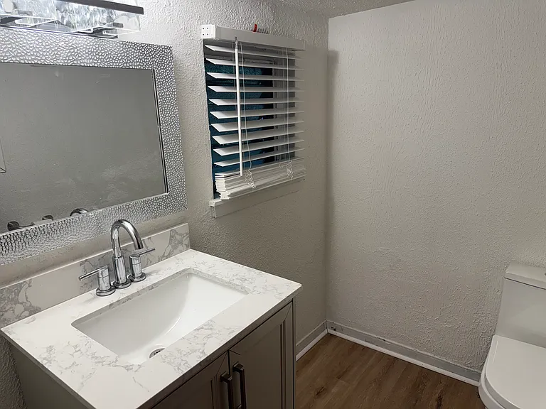328 McLister Ave #1 — Photo 6