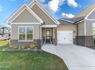 186 Gray Wolf Way, Lenoir City, TN 37771