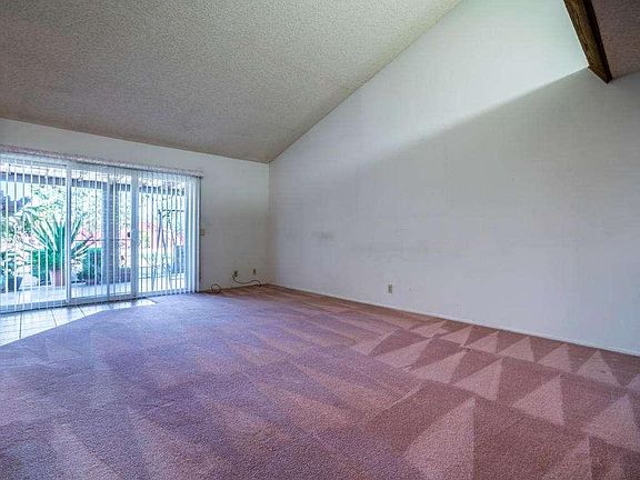 4th image of 2471 Michael Dr