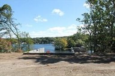 133 Lakeshore Dr, Blackstone, MA, 01504