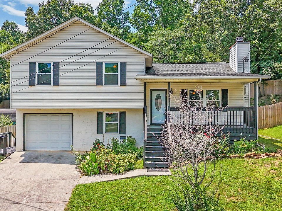1st image of 6823 Silent Brook Ln