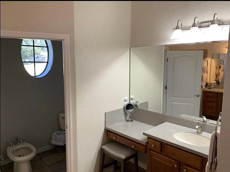 16307 Florence Oak Ct — Photo 12