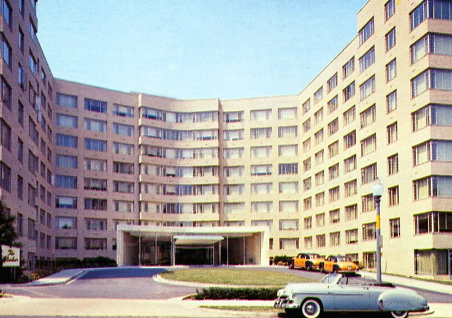 The Woodner Apartments — Photo 2