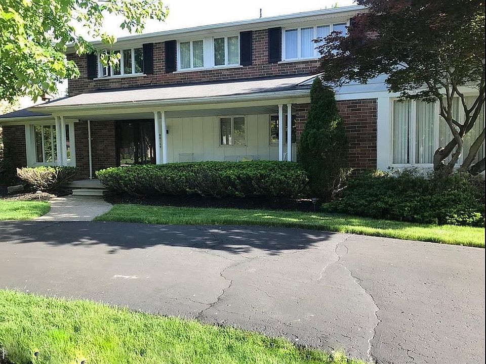 1st image of 23162 Coventry Woods Ln