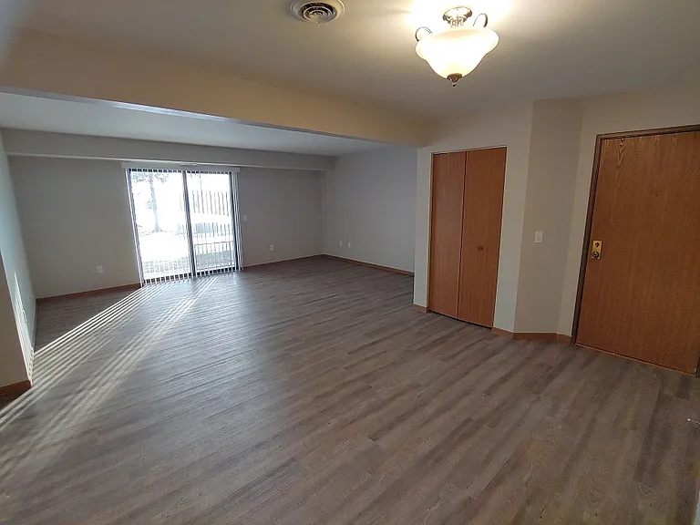 2BR/2BA/2 car attached garage — Photo 14