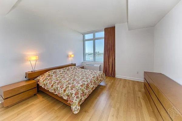 Rented by Halstead Real Estate | media 10