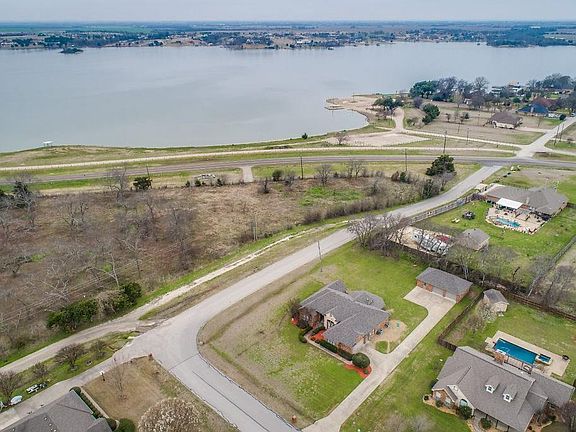 2nd image of 101 Ash Dr