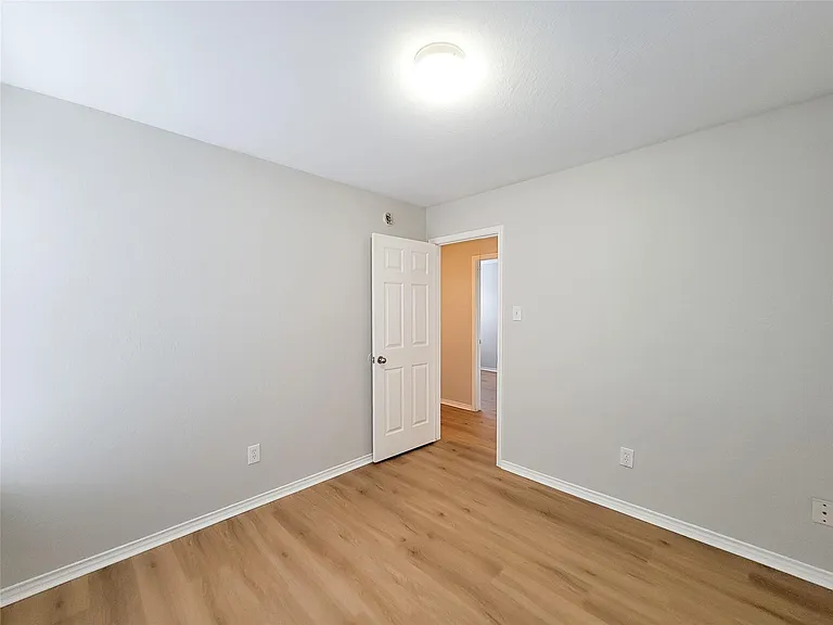 7438 Fox Knoll Ln — Photo 27