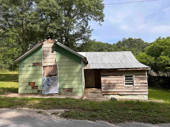 121 Love Ln, Pacolet, SC 29372