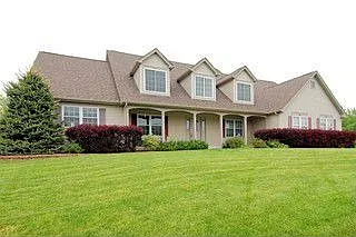 324 Abbey Ln photo 1