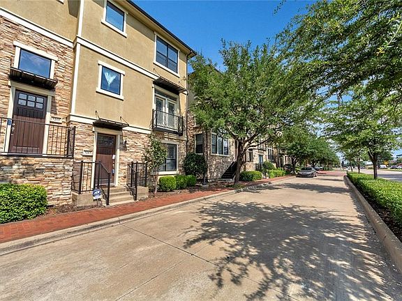 2nd image of 7217 Parkwood Blvd