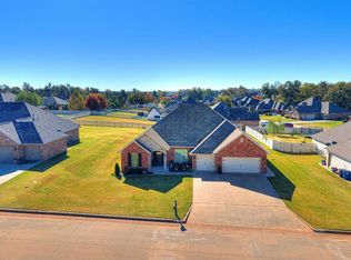 2713 Old Towne Trl, Shawnee, OK 74804