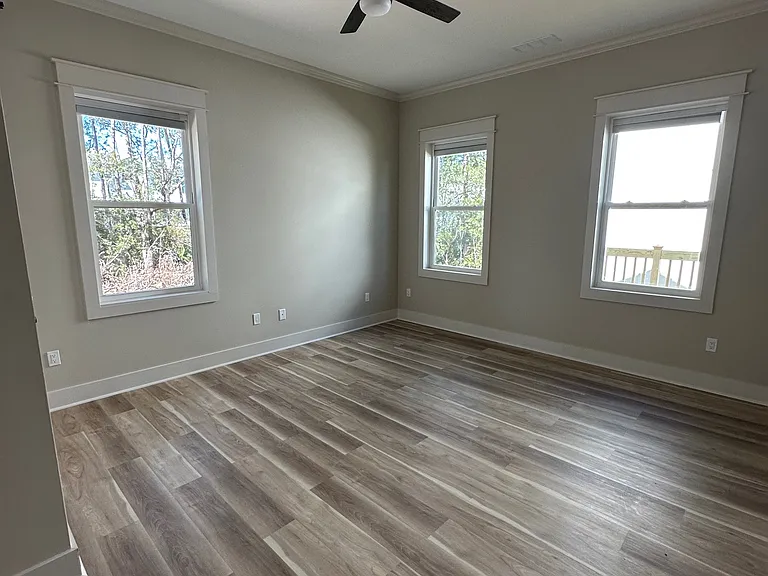 99 Devlieg Ave — Photo 12