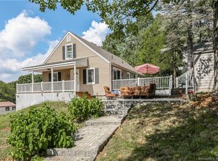 220 N Main St, Ansonia, CT 06401