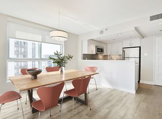One80five, Ottawa, ON K1R 7Y4