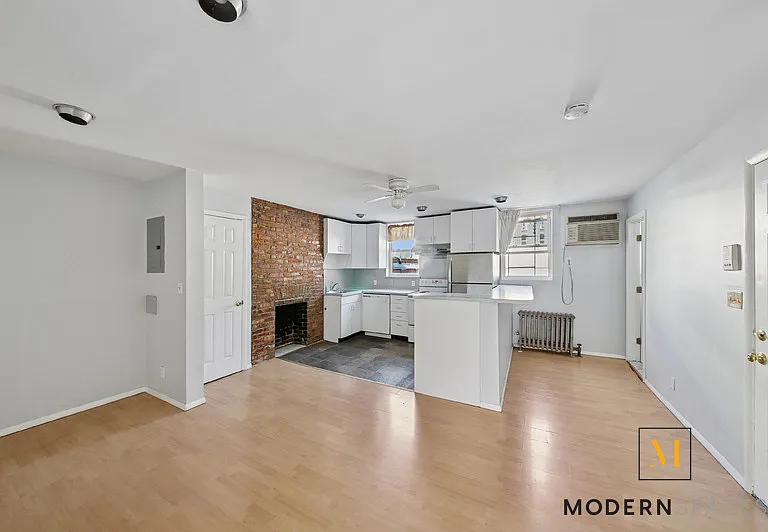 527 50th Ave #2F — Photo 1