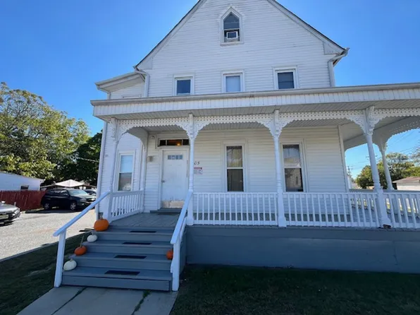 305 E St, LLC