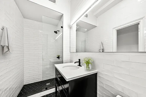 Rented by Vector New York, LLC | media 13