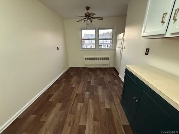 (undisclosed Address), Lynbrook, NY