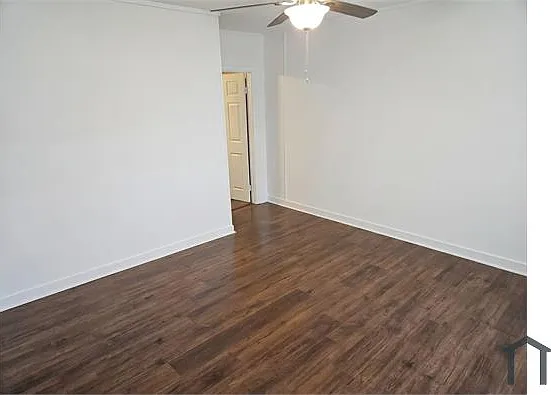 1347 E Trigg Ave — Photo 2