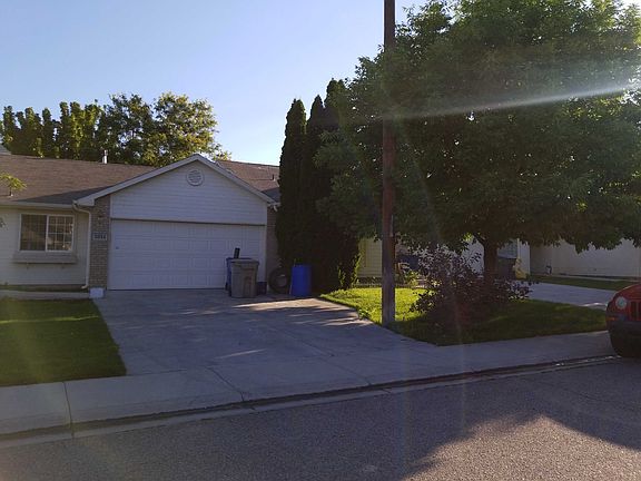 2nd image of 2012 W Eaglecrest Dr