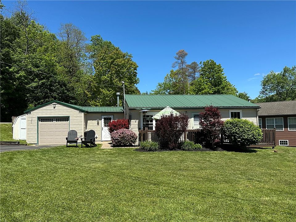 1st image of 154 Oak Dr