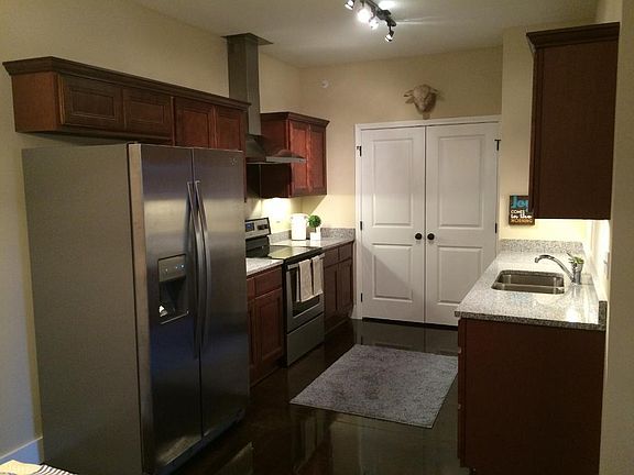 3rd image of 317 E Main St #Hjgnpqknr