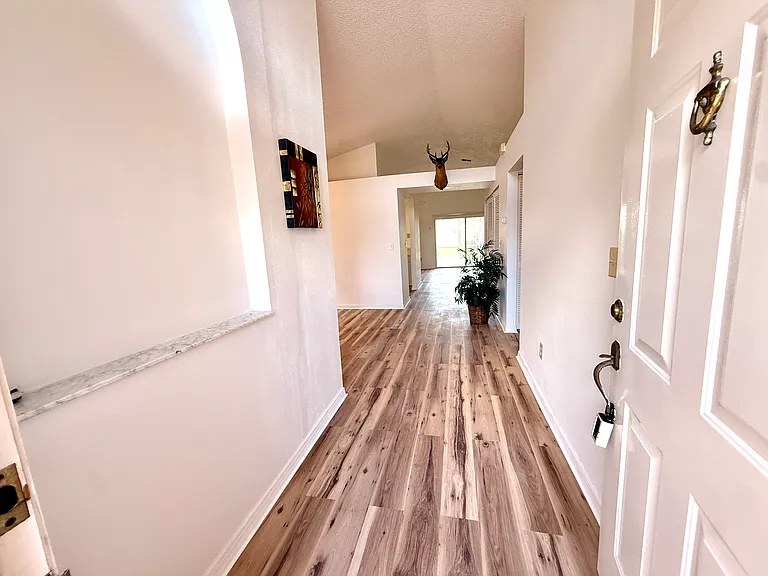 7830 Becket St — Photo 4