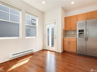 5841 E Oakbrook St, Long Beach, CA 90815