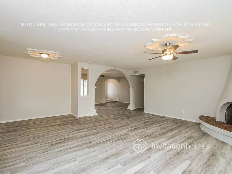 2343 E Loma Vista Dr — Photo 5