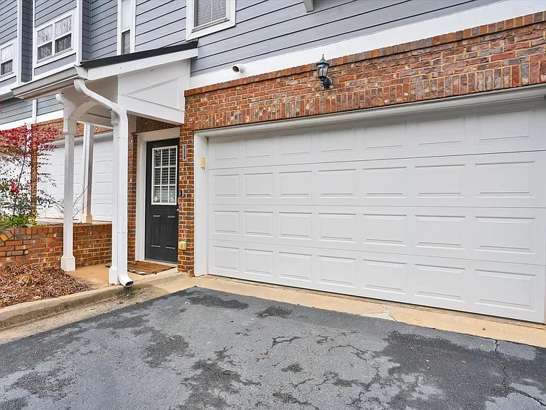 324 Carlyle Park Dr #1 — Photo 14